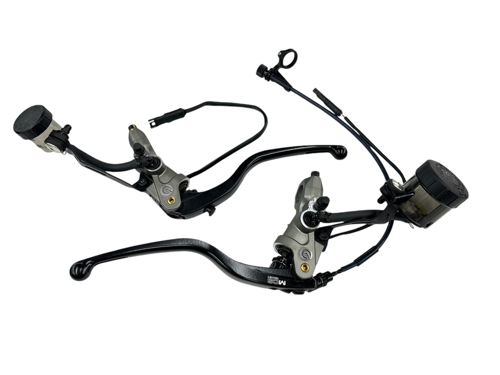 KIT BREMBO LEVIERS COMPLETS AVEC POMPE